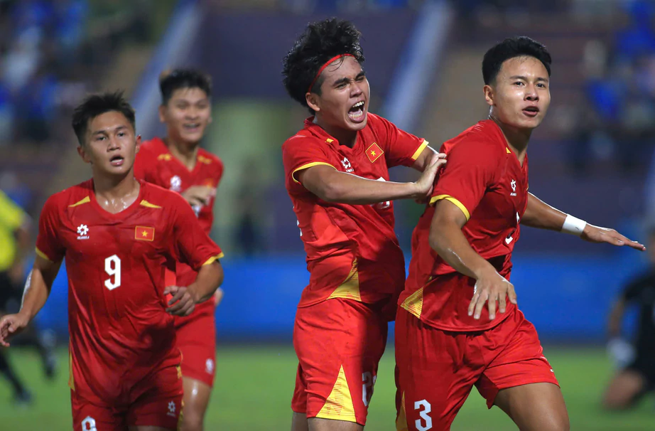 U20 Việt Nam thất bại tại giải châu Á, HLV Yutaka Ikeuchi mất vị trí?- Ảnh 1.