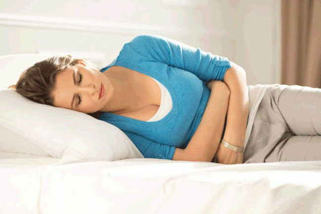 6. Đau dạ d&agrave;y hoặc buồn n&ocirc;n: Nếu bạn bị đau dạ d&agrave;y dai dẳng hoặc đột nhi&ecirc;n buồn n&ocirc;n li&ecirc;n tục m&agrave; kh&ocirc;ng cảm thấy đỡ hơn, h&atilde;y đi kh&aacute;m b&aacute;c sĩ. N&oacute; c&oacute; thể chỉ đơn giản l&agrave; dấu hiệu bệnh tr&agrave;o ngược dạ d&agrave;y thực quản, vi&ecirc;m hoặc lo&eacute;t dạ d&agrave;y, nhưng n&oacute; cũng c&oacute; thể l&agrave; triệu chứng của ung thư tuyến tụy hoặc dạ d&agrave;y.