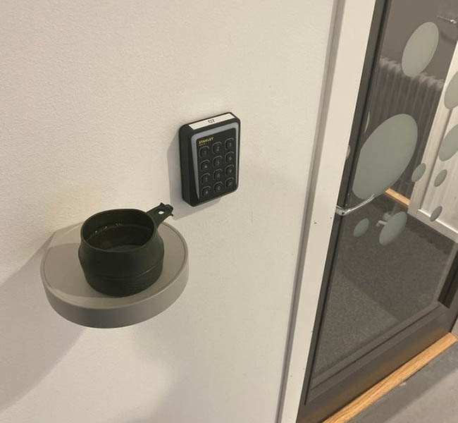 5. Ở Thụy Điển, mọi người kh&ocirc;ng l&agrave;m việc ngo&agrave;i giờ.&nbsp;&nbsp;L&uacute;c 6 giờ chiều, bạn nhận được một c&acirc;u trả lời tự động n&oacute;i rằng, Ng&agrave;y l&agrave;m việc đ&atilde; kết th&uacute;c, ch&uacute;ng ta sẽ tiếp tục v&agrave;o ng&agrave;y mai.&nbsp;Người d&acirc;n địa phương t&ocirc;n trọng thời gian n&agrave;y v&agrave; cuộc sống ri&ecirc;ng tư của họ.
