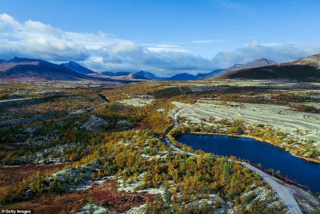 Khu bảo tồn thi&ecirc;n nhi&ecirc;n D&oslash;r&aring;len ở Hedmark l&agrave; địa điểm ngắm cảnh l&yacute; tưởng v&agrave;o m&ugrave;a thu.