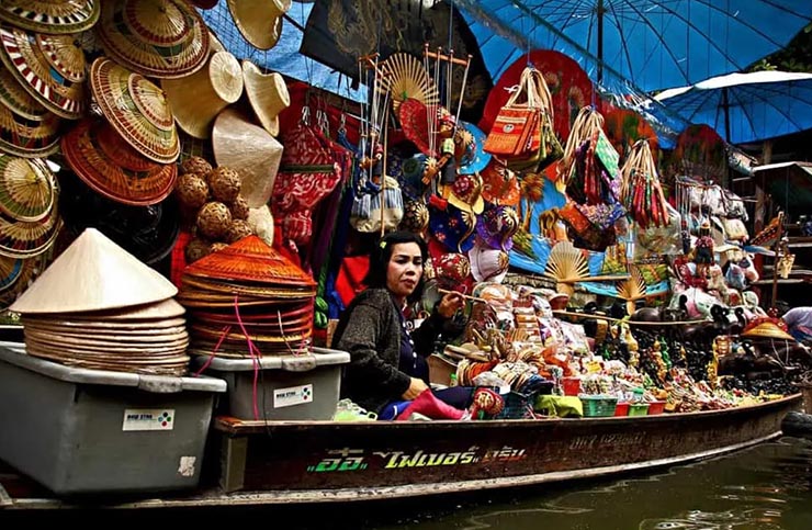 12. Mặc d&ugrave; mặc cả l&agrave; một phần trong văn h&oacute;a của người Th&aacute;i nhưng đừng bao giờ mặc cả qu&aacute; thấp v&igrave; một số người c&oacute; thể cảm thấy bị x&uacute;c phạm.&nbsp;
