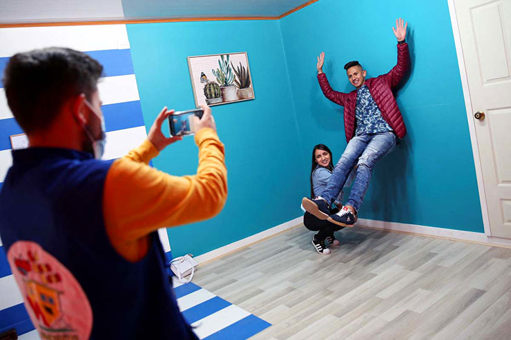 9. Đối với những du kh&aacute;ch mệt mỏi v&igrave; đại dịch v&agrave; c&aacute;c biện ph&aacute;p như c&aacute;ch ly, hạn chế di chuyển, việc mở cửa Casa Loca v&agrave;o th&aacute;ng Gi&ecirc;ng mang lại cảm gi&aacute;c phấn kh&iacute;ch.
