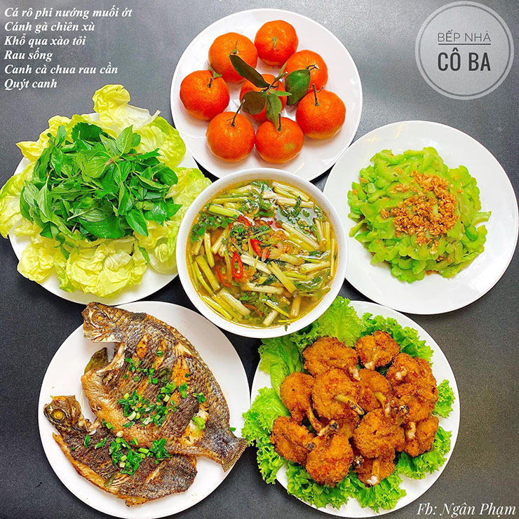 10. Sau n&agrave;y, khi tay nghề đ&atilde; vững, c&ocirc; thường nấu cơm cho cả gia đ&igrave;nh 6 người ăn.
