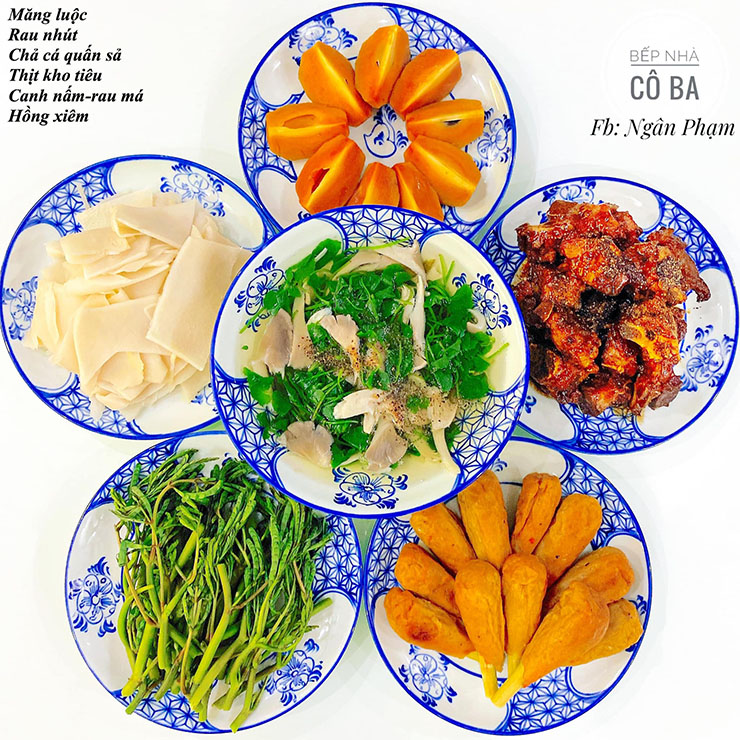 16. C&ocirc; cũng rất tự h&agrave;o khi &ocirc;ng x&atilde; thường khoe m&acirc;m cơm vợ nấu với bạn b&egrave; v&agrave; thường rủ mọi người tới nh&agrave; m&igrave;nh chơi.
