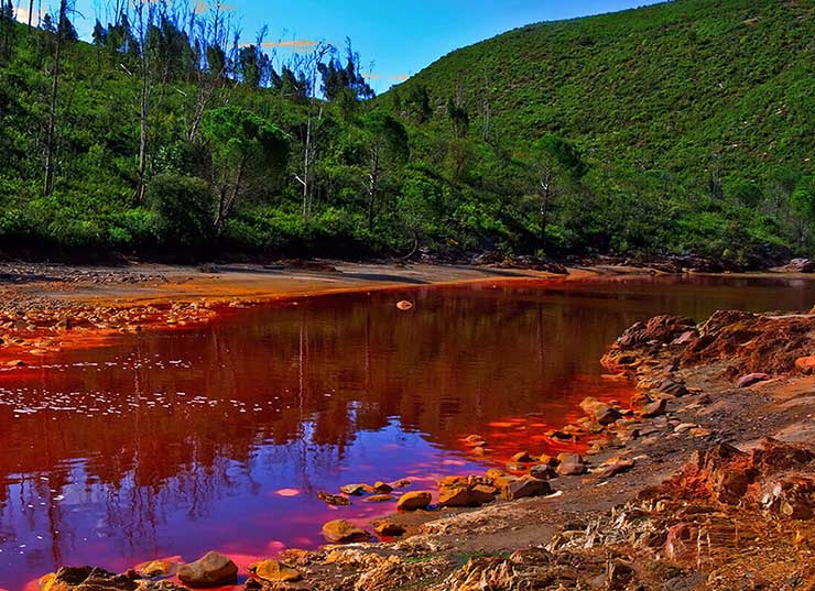 1. Rio Tinto&nbsp;l&agrave; con s&ocirc;ng chảy giữa d&atilde;y n&uacute;i&nbsp;Sierra Morena&nbsp;, ở&nbsp;Andalusia, một v&ugrave;ng ph&iacute;a t&acirc;y nam&nbsp;T&acirc;y Ban Nha.
