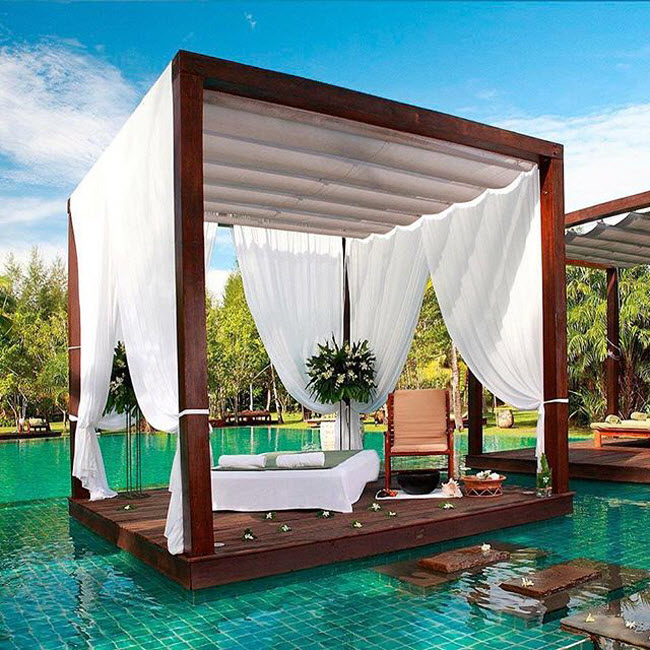 Sarojin, Th&aacute;i Lan: Khu nghỉ dưỡng ở Khao Lak c&oacute; bể bơi với chỗ nghỉ nổi tr&ecirc;n mặt nước.
