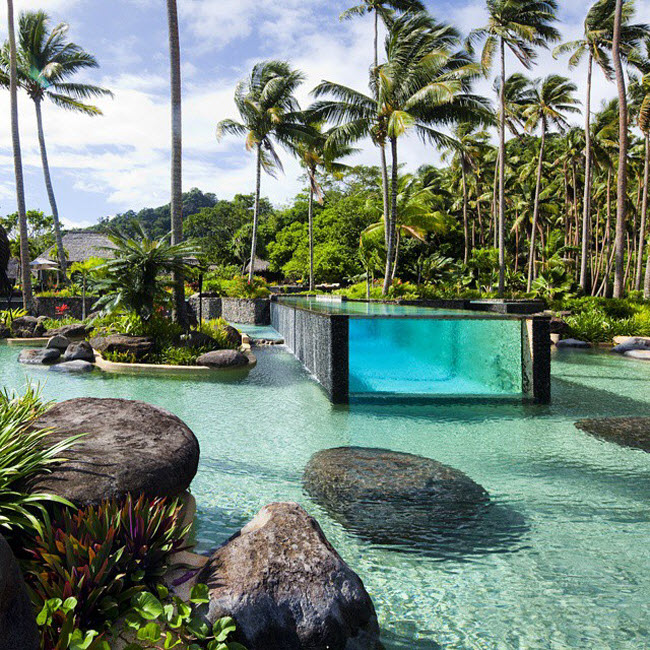 Đảo Laucala, Fiji: Khu nghỉ dưỡng tr&ecirc;n h&ograve;n đảo c&ugrave;ng t&ecirc;n g&acirc;y ấn tượng với bể ba tầng đẹp ngất ng&acirc;y.
