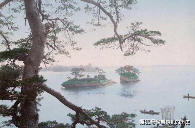 Phong cảnh l&uacute;c n&agrave;y c&ograve;n rất nguy&ecirc;n sơ.
