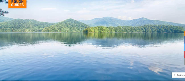 Hồ Santeetlah, Bắc Carolina: Hồ nằm dưới b&oacute;ng n&uacute;i khiến nơi đ&acirc;y y&ecirc;n b&igrave;nh đến kh&oacute; tin. Đến cắm trại b&ecirc;n hồ, trước khi kh&aacute;m ph&aacute; v&ugrave;ng biển nguy&ecirc;n sơ bằng xuồng hoặc kayak l&agrave; một trải nghiệm tuyệt vời.
