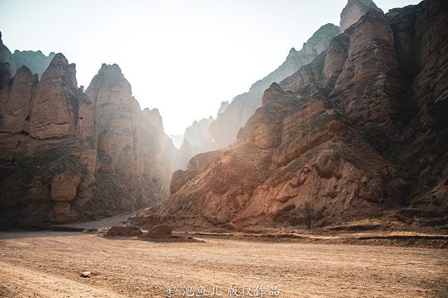 Chính vì thiên nhiên dốc và hoang sơ mà nơi đây đã trở thành địa điểm quay phim của nhiều bộ phim điện ảnh và truyền hình.