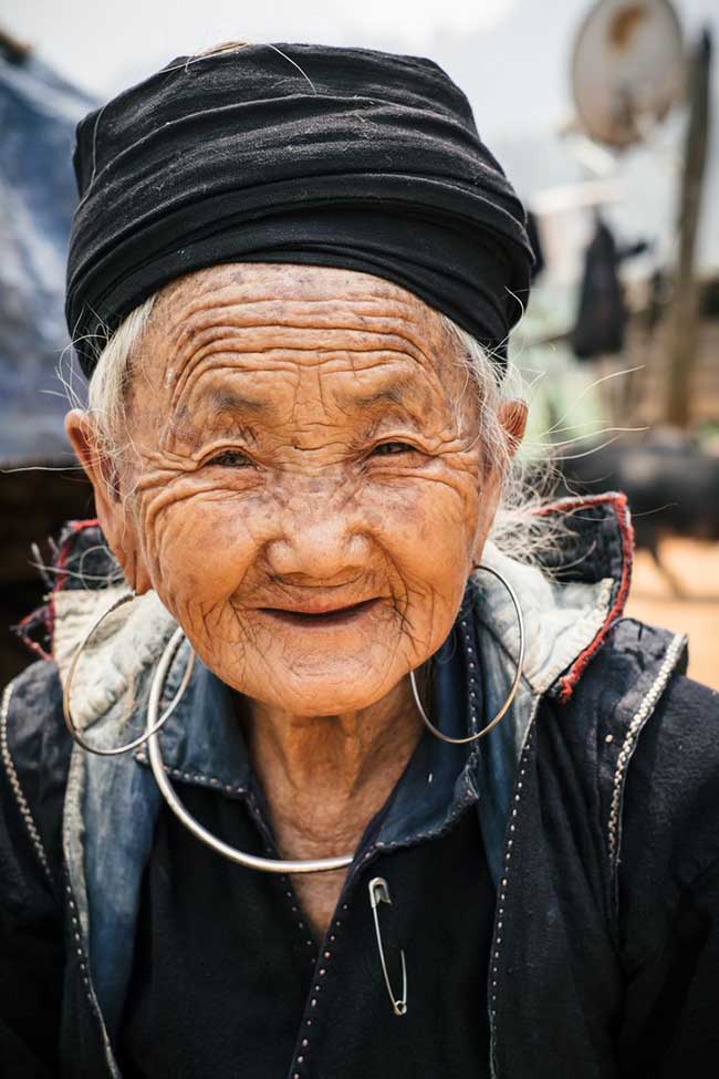 3. Anh đ&atilde; gh&eacute; thăm c&aacute;c th&agrave;nh phố lớn như: Hồ Ch&iacute; Minh, H&agrave; Nội, Cần Thơ, Hội An&hellip; Th&ocirc;ng qua chuyến đi n&agrave;y, anh đ&atilde; chụp rất nhiều bức ảnh để tạo ra một blog du lịch hấp dẫn.