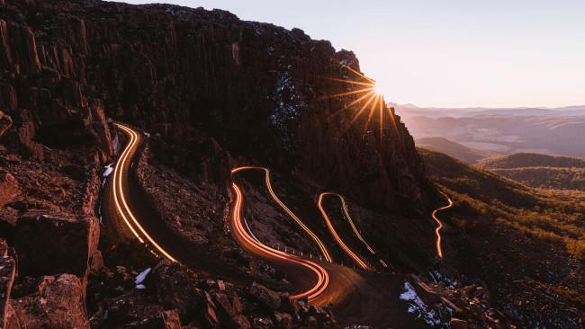 Ben Lomond - Tasmania: H&atilde;y leo l&ecirc;n con đường n&uacute;i cao ngoằn ngho&egrave;o n&agrave;y&nbsp;để thấy m&igrave;nh đang ở thi&ecirc;n đường&nbsp;tr&ecirc;n n&uacute;i Ben Lomond. V&agrave;o m&ugrave;a đ&ocirc;ng, nơi đ&acirc;y biến th&agrave;nh một xứ sở thần ti&ecirc;n phủ đầy tuyết trắng.