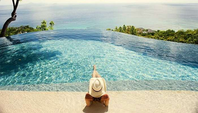 Đảo Mustique ở T&acirc;y Ấn: H&ograve;n đảo tư nh&acirc;n ở T&acirc;y Ấn n&agrave;y đ&atilde; trở th&agrave;nh một địa điểm du lịch hấp dẫn nhất tr&ecirc;n thế giới, v&agrave; n&oacute; chắc chắn l&agrave; một trong những h&ograve;n đảo sang trọng nhất với tầm nh&igrave;n ngoạn mục ra cảnh quan xung quanh.&nbsp;