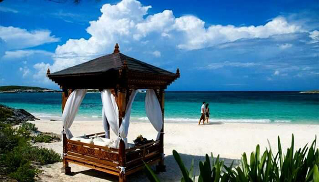 Musha Cay ở Bahamas: H&ograve;n đảo si&ecirc;u đẹp n&agrave;y l&agrave; một trong những h&ograve;n đảo đắt nhất thế giới, chắc chắn đ&aacute;ng để bạn c&ugrave;ng gia đ&igrave;nh đến thăm, để thưởng ngoạn quang cảnh thi&ecirc;n nhi&ecirc;n tuyệt đẹp v&agrave; tham gia c&aacute;c m&ocirc;n thể thao mạo hiểm dưới nước.