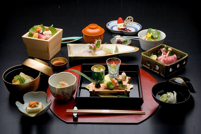 Ẩm thực Kaiseki thật sự rất quyển rũ du kh&aacute;ch.&nbsp;
