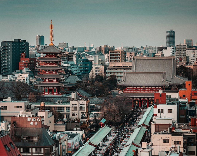 Bạn cũng đừng bỏ lỡ ng&ocirc;i đền tuyệt đẹp Asakusa ở Tokyo nh&eacute;.
