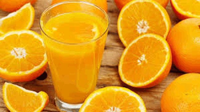 14. Cam rất gi&agrave;u vitamin C, c&oacute; thể ngăn cơ thể mất glutathione. Glutathione l&agrave; một chất chống oxy h&oacute;a gi&uacute;p loại bỏ cơ thể rượu v&agrave; thường bị giảm trong qu&aacute; tr&igrave;nh ti&ecirc;u thụ rượu. Ăn cam c&oacute; thể cung cấp lượng vitamin C m&agrave; cơ thể cần để giữ mức glutathione ổn định v&agrave; thậm ch&iacute; chữa khỏi triệu chứng say rượu.
