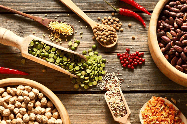 5. C&aacute;c loại đậu kh&ocirc;: Kh&ocirc;ng n&ecirc;n nhầm lẫn với đậu đ&oacute;ng hộp hoặc đậu tươi, đậu kh&ocirc; cũng tồn tại m&atilde;i nếu được bảo quản trong bao b&igrave; k&iacute;n v&agrave; kh&ocirc; r&aacute;o.
