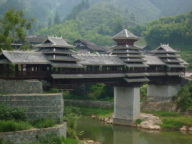 Phần lớn những du kh&aacute;ch đến đ&acirc;y đều ở lại 3-5 ng&agrave;y để kh&aacute;m ph&aacute; hết mọi ng&oacute;c ng&aacute;ch của nơi n&agrave;y.