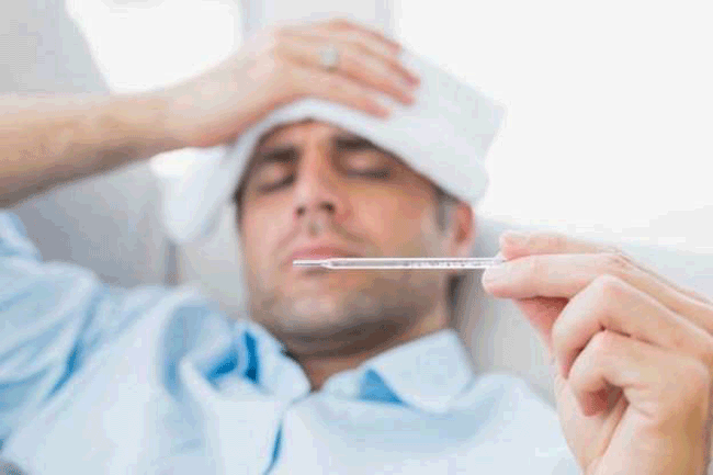 10. Sốt thường kh&ocirc;ng phải l&agrave; một điều xấu - n&oacute; c&oacute; nghĩa l&agrave; cơ thể bạn đang chống lại nhiễm tr&ugrave;ng. Nhưng nếu sốt kh&ocirc;ng c&oacute; nguy&ecirc;n nh&acirc;n v&agrave; xuất hiện thường xuy&ecirc;n th&igrave; c&oacute; thể l&agrave; dấu hiệu c&aacute;c bệnh bạch cầu hoặc ung thư m&aacute;u.
