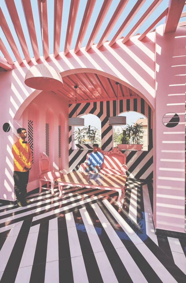 Pink Zebra, Ấn Độ: Thiết kế của nh&agrave; h&agrave;ng được lấy cảm hứng từ họa tiết tr&ecirc;n da của ngựa vằn.

