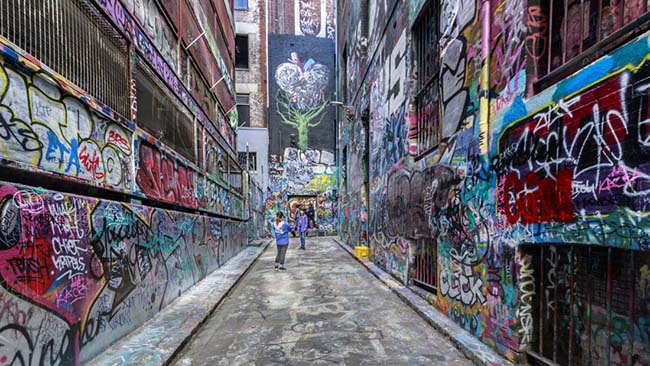 Hosier Lane, Melbourne, Australia: Con hẻm phủ đầy graffiti này là tâm điểm của bối cảnh nghệ thuật nổi tiếng quốc tế của Melbourne.