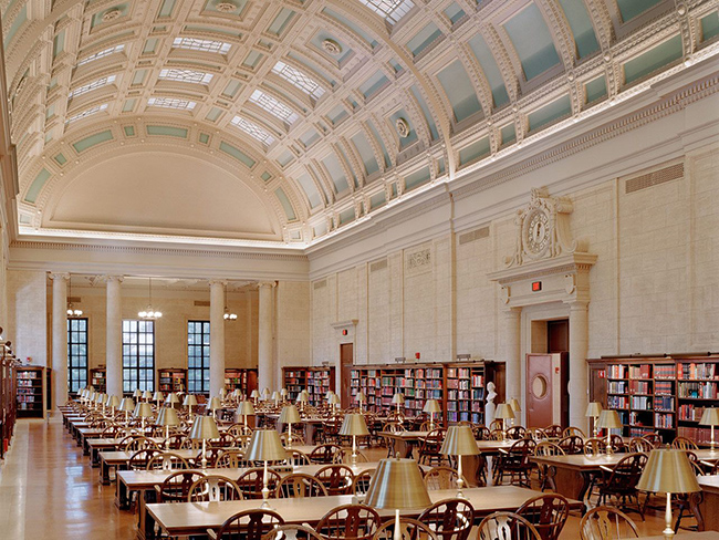 Thư viện Widener l&agrave; thư viện l&acirc;u đời nhất tại Đại học Harvard, v&agrave; l&agrave; thư viện đại học & tư nh&acirc;n lớn nhất ở Mỹ. Đ&acirc;y l&agrave; nơi chứa 3,5 triệu cuốn s&aacute;ch, v&ocirc; số t&agrave;i liệu chuy&ecirc;n ng&agrave;nh v&agrave; kh&ocirc;ng gian đọc rộng r&atilde;i.

