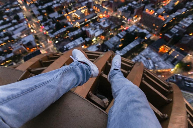 Xin ch&agrave;o, Brooklyn: Victor Thomas l&agrave; người đứng sau bức ảnh tự sướng ho&agrave;nh tr&aacute;ng n&agrave;y cho thấy Brooklyn từ tr&ecirc;n cao.&nbsp;

