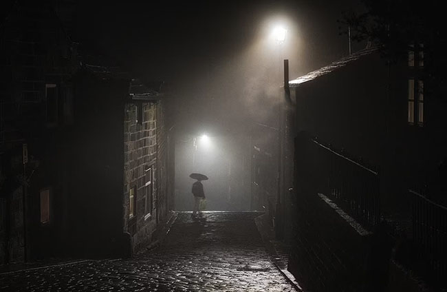 3. Bức ảnh nổi bật n&agrave;y l&agrave; khung cảnh của một con phố ở Calderdale, West Yorkshire.&nbsp;
