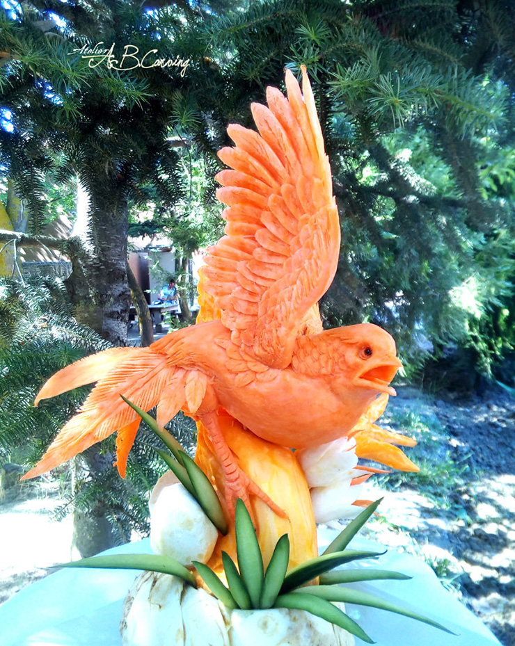 Anh đắm ch&igrave;m trong niềm đam m&ecirc; nghệ thuật n&agrave;y v&agrave; lu&ocirc;n học hỏi những điều mới mẻ mỗi ng&agrave;y.


