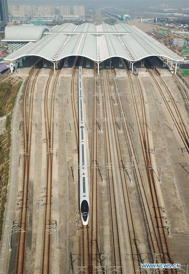 Cơ sở hạ tầng ng&agrave;nh đường sắt Trung Quốc đ&atilde; ph&aacute;t triển rất mạnh, đ&atilde; đ&aacute;p ứng được nhu cầu đi lại của đ&ocirc;ng đảo người d&acirc;n Trung Quốc