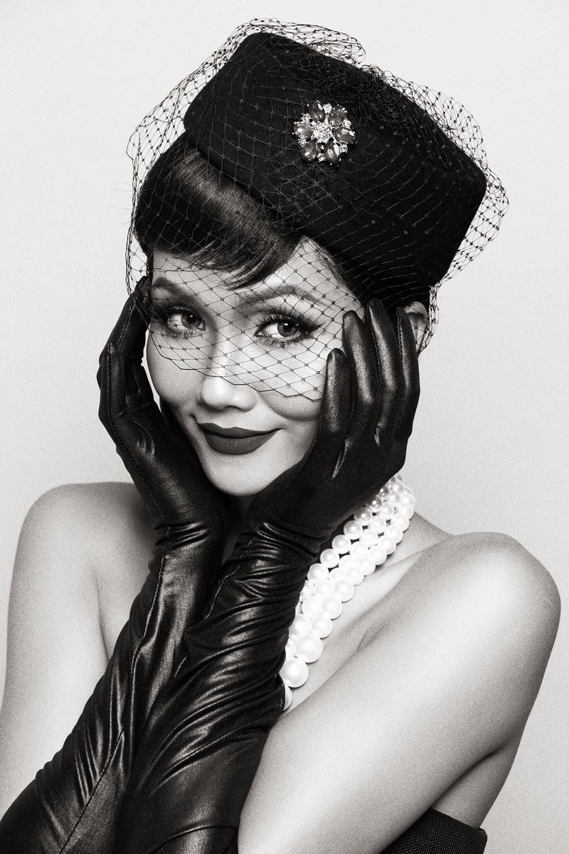 Thần th&aacute;i của H'Hen Ni&ecirc; được biểu cảm r&otilde; n&eacute;t, minh chứng cho việc chiến thắng của c&ocirc; l&agrave; xứng đ&aacute;ng