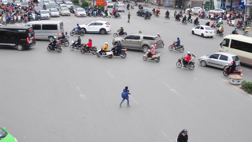 Lạc l&otilde;ng... giữa đường.