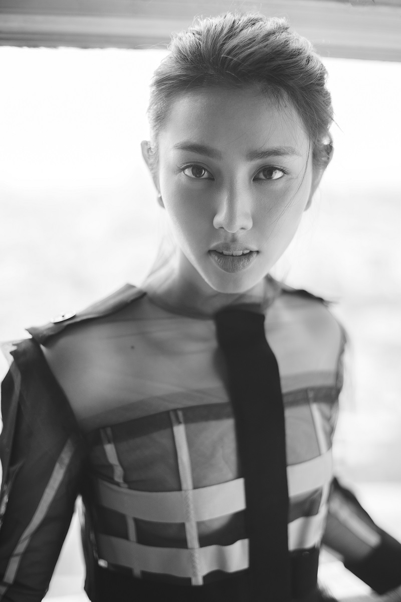 Chiến thắng Người đẹp Nh&acirc;n &Aacute;i trong cuộc  thi Hoa hậu Việt Nam 2018, Nguyễn Th&uacute;c Th&ugrave;y Ti&ecirc;n tạo dấu ấn bởi nhan sắc &Aacute; đ&ocirc;ng nhưng vẫn hiện đại của m&igrave;nh.