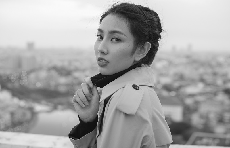 Người đẹp bật m&iacute;, c&ocirc; đ&atilde; nhận được một v&agrave;i lời mời từ c&aacute;c nh&agrave; sản xuất.