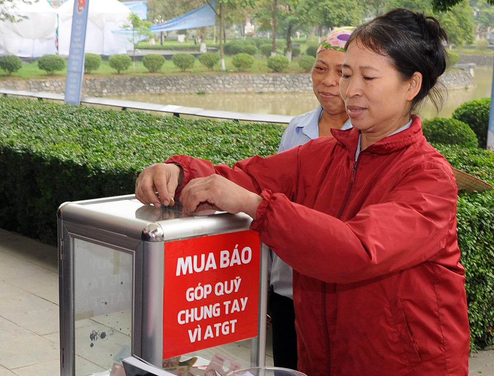 V&agrave; "đ&aacute;nh liều" tham gia tr&ograve; chơi