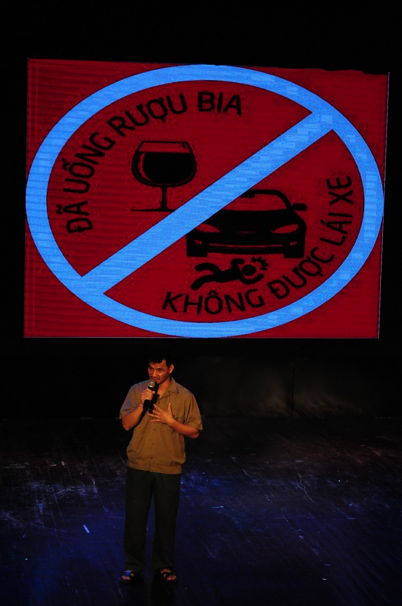 Ngo&agrave;i &yacute; nghĩa nh&acirc;n văn về t&igrave;nh người, t&igrave;nh đồng nghiệp, một th&ocirc;ng điệp &yacute; nghĩa kh&aacute;c cũng được chương tr&igrave;nh truyền tải, đ&oacute; l&agrave; tham gia giao th&ocirc;ng an to&agrave;n. Đ&atilde; uống rượu bia th&igrave; kh&ocirc;ng l&aacute;i xe.