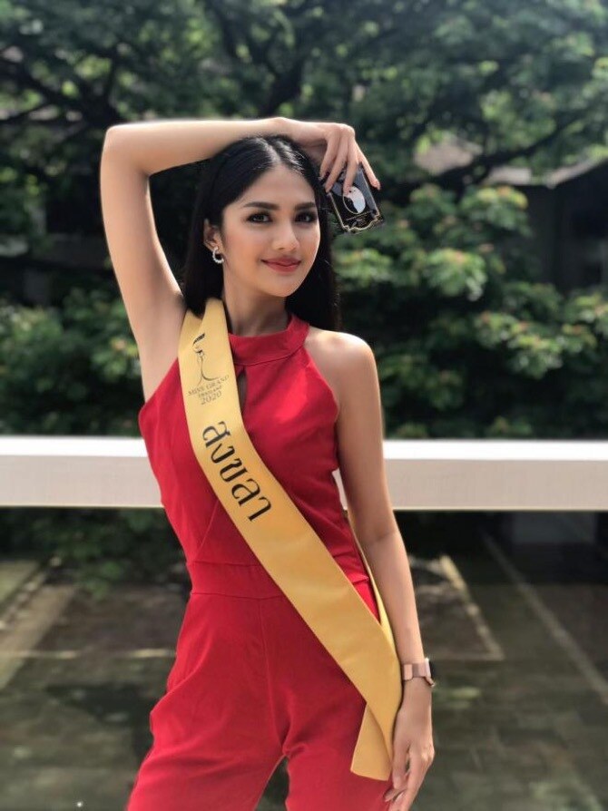 Unchaya Petchamanee cũng l&agrave; ch&acirc;n d&agrave;i được nhiều người ngưỡng mộ tại Vietjet