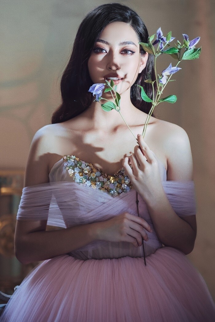 N&agrave;ng hậu cũng thử sức với v&aacute;y cưới, khoe vẻ đẹp như c&ocirc;ng ch&uacute;a