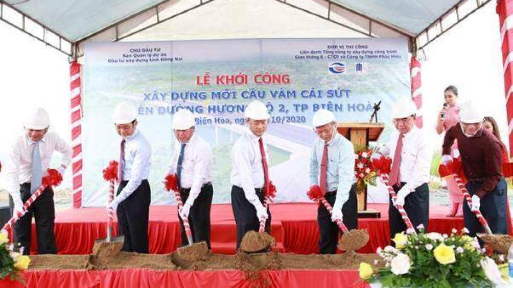 Khởi c&ocirc;ng cầu V&agrave;m C&aacute;i Sứt, gia tăng kết nối Aqua City với trung t&acirc;m t&agrave;i ch&iacute;nh TP.HCM
