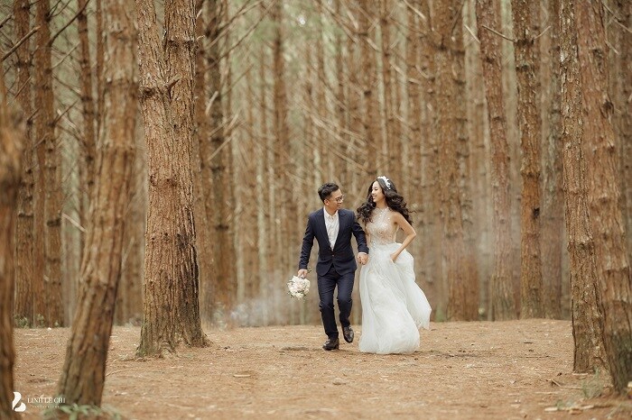 Cặp đôi có nhiều cảnh lãng mạn, "tình bể bình"