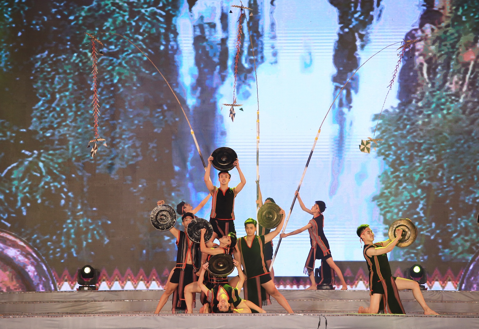 Tiết mục "Nắng gi&oacute; Cao nguy&ecirc;n"