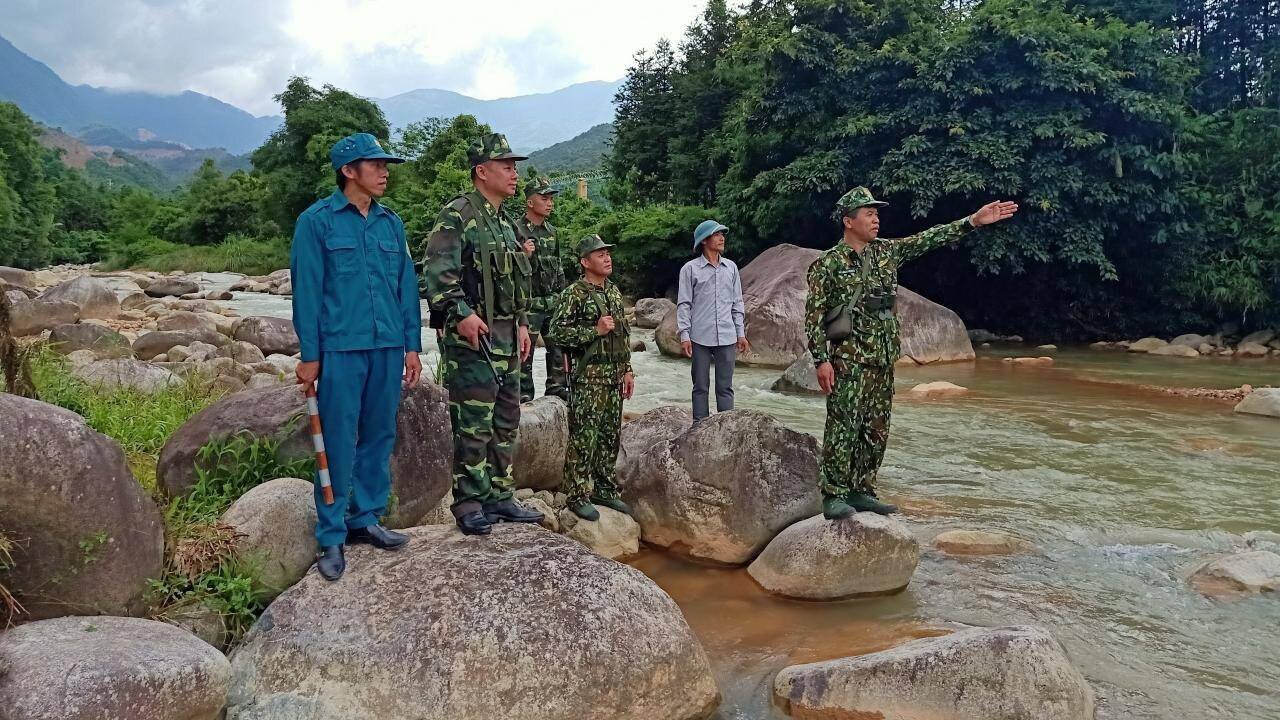 Đồn Bi&ecirc;n ph&ograve;ng Quảng Đức tổ chức tuần tra, kiểm so&aacute;t chặt chẽ đường m&ograve;n, lối mở tr&ecirc;n địa b&agrave;n huyện Hải H&agrave;.