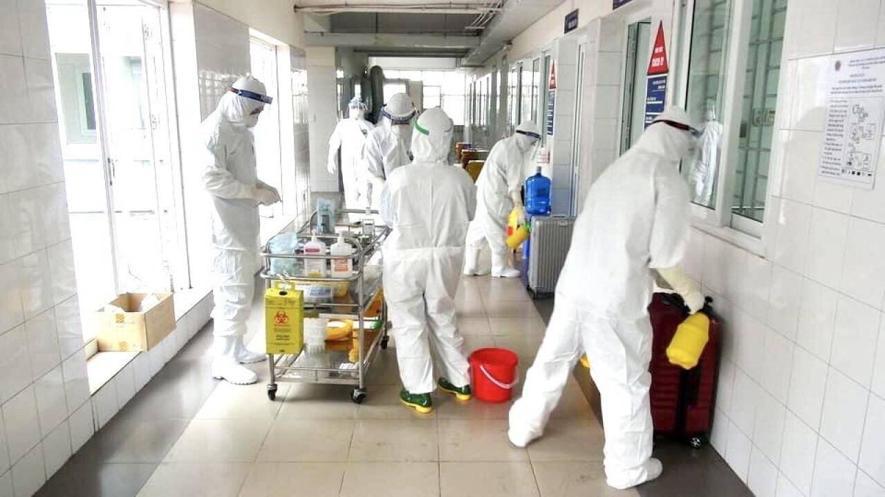 "Vui Xu&acirc;n mới kh&ocirc;ng qu&ecirc;n nhiệm vụ", Bệnh viện số 2 đ&atilde; triển khai tốt c&aacute;c biện ph&aacute;p điều trị v&agrave; ph&ograve;ng dịch bệnh ngay trong dịp Tết.
