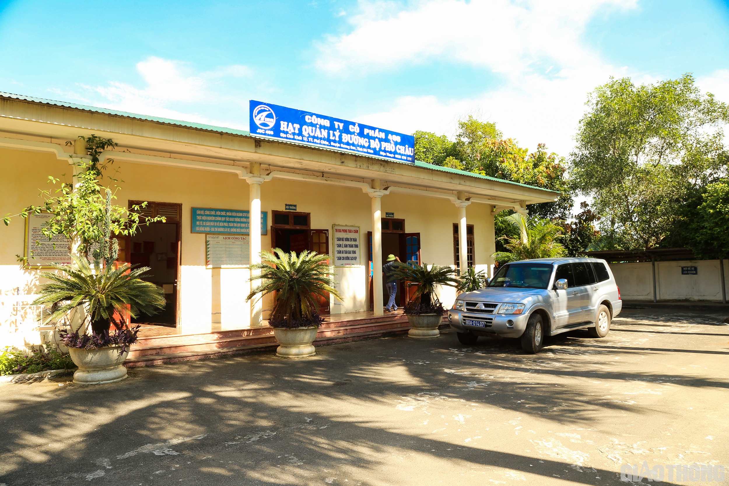 Ngo&agrave;i c&ocirc;ng t&aacute;c chuy&ecirc;n m&ocirc;n, c&aacute;c hạt giao th&ocirc;ng cũng rất ch&uacute; &yacute; đến việc x&acirc;y dựng c&aacute;c nh&agrave; hạt xanh - sạch - đẹp.