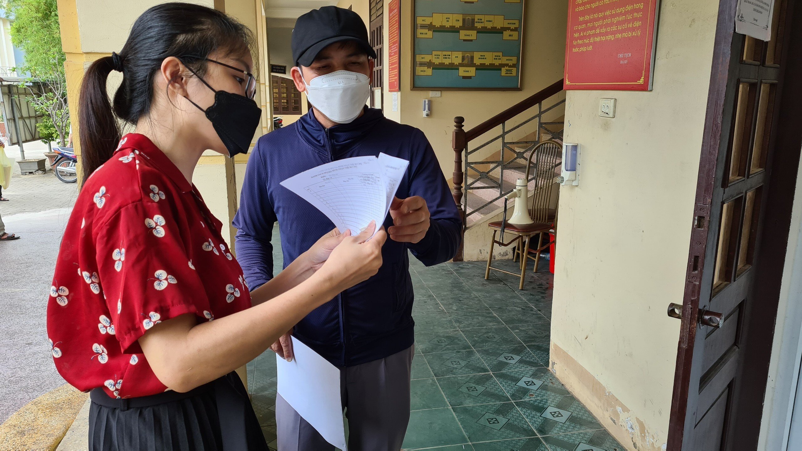 Các khối trưởng sẽ được mời lên phường nhận phiếu đi chợ cho dân trong khối, hướng dẫn cách lập và lưu danh sách đi chợ.