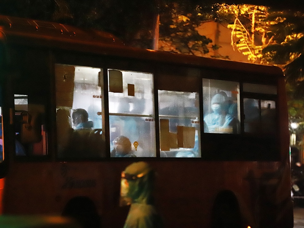 Hiện tại, Bệnh viện Việt Đức kh&ocirc;ng tiếp nhận bệnh nh&acirc;n đến kh&aacute;m, chỉ nhận cấp cứu.