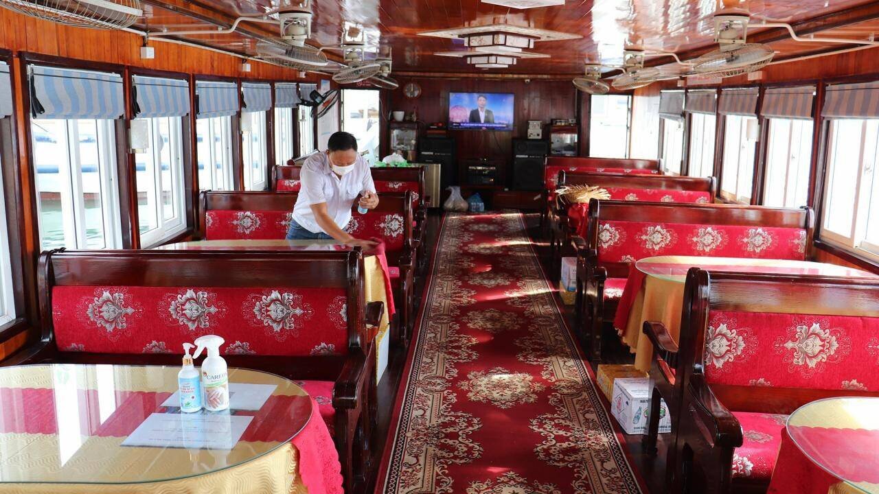 Hiệp hội Du lịch tỉnh Quảng Ninh sẽ th&agrave;nh lập tổ tư vấn hỗ trợ doanh nghiệp, đề xuất cơ chế ch&iacute;nh s&aacute;ch với c&aacute;c ng&agrave;nh, c&aacute;c cấp, tạo điều kiện hỗ trợ cho doanh nghiệp du lịch phục hồi hoạt động kinh doanh.