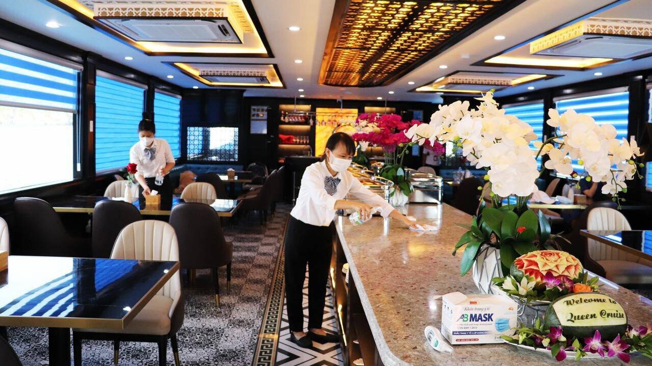 &Ocirc;ng Nguyễn Tường Văn y&ecirc;u cầu c&aacute;c địa phương cần tiếp tục thực hiện đ&aacute;nh gi&aacute;, r&agrave; so&aacute;t, chủ động c&aacute;c phương &aacute;n đ&oacute;n kh&aacute;ch để sớm thống nhất th&ocirc;ng qua bộ ti&ecirc;u ch&iacute; đ&oacute;n kh&aacute;ch du lịch an to&agrave;n tr&ecirc;n cơ sở đảm bảo quy định ph&ograve;ng, chống dịch bệnh, g&oacute;p phần th&uacute;c đẩy hiệu quả việc phục hồi du lịch an to&agrave;n...