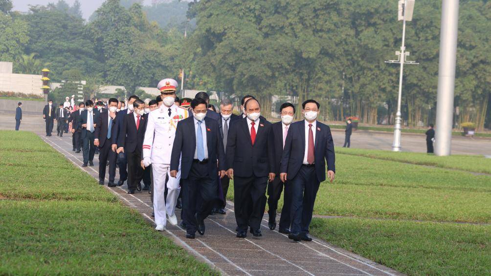 L&atilde;nh đạo Đảng, Nh&agrave; nước v&agrave; c&aacute;c Đại biểu Quốc hội trở về nh&agrave; Quốc hội để dự lễ khai mạc kỳ họp thứ 2, Quốc hội kh&oacute;a XV.